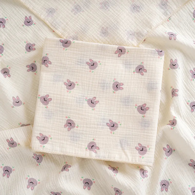 Manta de Muselina de Algodón (Estampado Cartoon) - Envoltura Suave y Transpirable para Bebé
