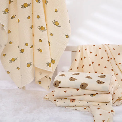 Manta de Muselina de Algodón (Estampado Cartoon) - Envoltura Suave y Transpirable para Bebé