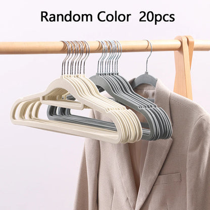 Set de Perchas de Terciopelo Flocado (Ultrafinas) - Perchas Antideslizantes, Resistentes y Ahorradoras de Espacio para Trajes