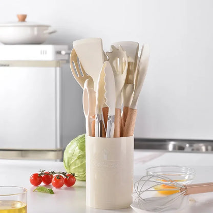 Set de 12 Utensilios de Cocina de Silicona y Madera | Espátulas y Batidores Antiadherentes con Mango de Haya Natural (Herramientas de Cocina)