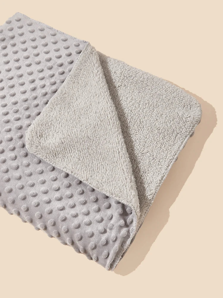 Manta de Bebé Minky de Doble Capa (Terciopelo de Cristal y Puntos) - Súper Suave y Universal